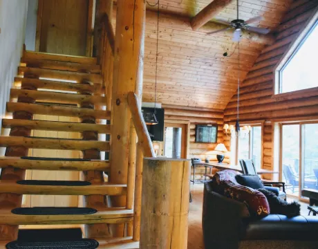 Spacious, family-sized, pet-friendly chalet style log home on Lake Chippewa.