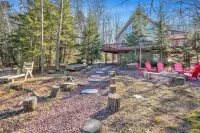 Private Lakefront Oasis with Game Room - Perfect Secluded Ski Retreat!