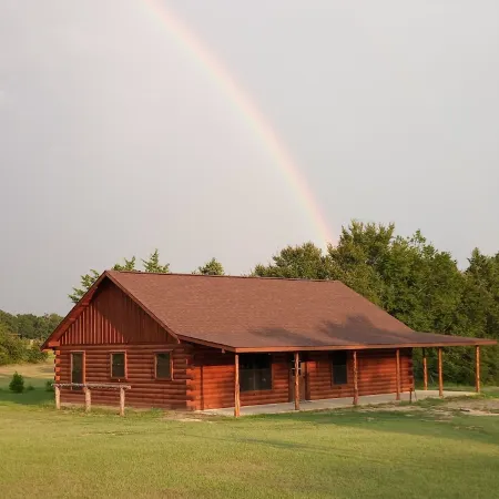 Cozy rural cabin near Texas A&M University