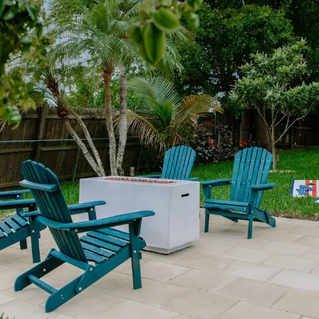 THE TURTLE, Brand New Heated Pool, 10 minutes to Downtown Naples, 5th Ave. Beach