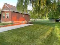 Spacious comfortable basement in Lake Point