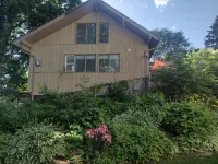 TRAVELERS! In the heart of Baraboo, close to SSM Hospital!