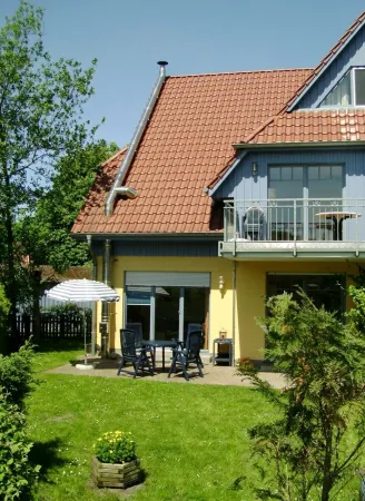 Comfortable, quiet 3-room first floor apartment, garden, fireplace and underfloor heating