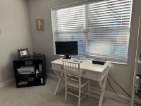 Newly renovated spacious 4BR home with pool & game room, 800m from the Beach