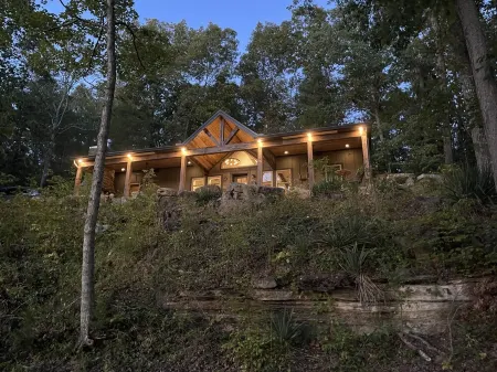 Sunset Lake Cottage at Mammoth Cave