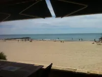 Rental palavas-carnonmaison on the beach Hotels in Palavas-les-Flots