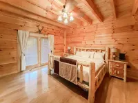 Large Mountaintop Cabin Sleeps 16! Blue Ridge Mountain Views & Wraparound Deck