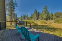 Modern Gambrel Cabin Near Ski Resorts - Chalets