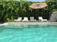 Villa Lucia with infinity pool and garden in an oasis of peace (Wi-Fi) Hotels in Fontane Bianche