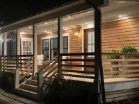 Completely Redone Private Modern Beauty-5 minutes to Dune Road Beaches