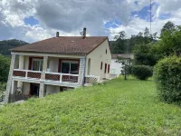 Grand Appartement à 15 min du Village Idéal Pour une Famille