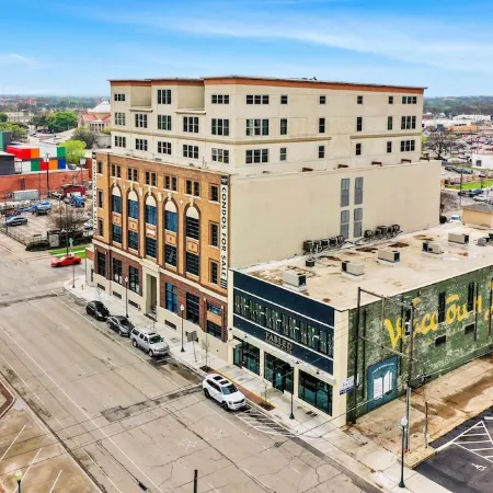 Waco Memory Lane, Downtown Luxury Loft- Steps to Silos/Baylor/McLane