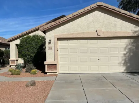 Private, 3 bd/2ba, backyard views