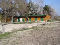 2 to 3 person gîte with jaccuzi in Camargue on the banks of the Petit Rhône.