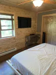 Bourbon Hideout - Private dock and access to Lower Hay Lake/Whitefish Chain
