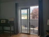 Comfy & Cozy Stay w/ Mountain View Centrally Located 5 to 7 mins from everything