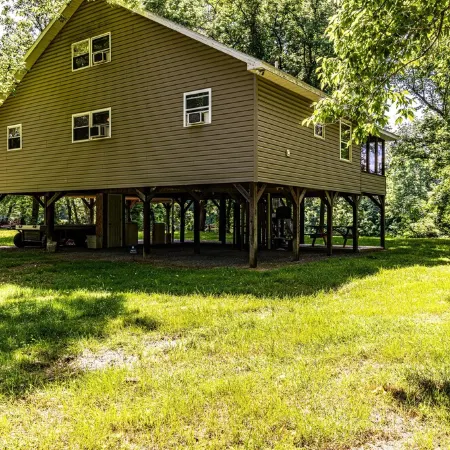 Waterfront Cabin - Family and Dog Friendly