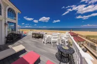 Luxury Multi-Level Oceanfront- Salt Water Pool- Heated Option &Spa, Pet Friendly