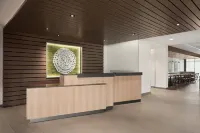 Fairfield Inn & Suites Milwaukee West - parking