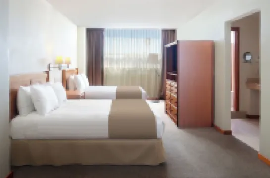 貝斯特韋斯特比斯開廣場酒店（Plaza Vizcaya Hotel）