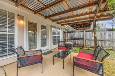 Chillin' at Foxchase 2BR/2.5BA