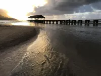 Tiki Home - Unique Custom Home Steps to the Beach and Town Hotels in Hanalei