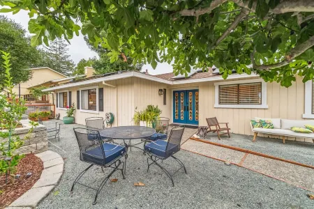Magnificent Canyon View, Huge Deck, Outdoor Dining