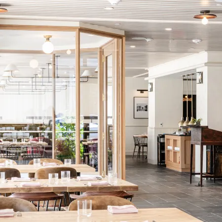 Hotel Heron Old Town Alexandria Отели рядом с достопримечательностью «Набережная Старого города»