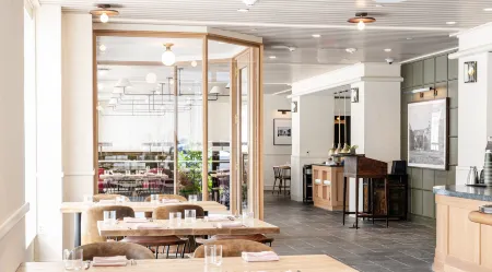 Hotel Heron Old Town Alexandria Отели в г. Александрия