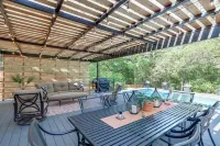 DESIGNERS LUXURY HOME by Gaylord/Lake Grapevine/Slps 24/POOLHOT TUB/ DFW Airport