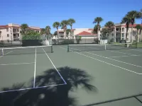 Elevator, 3rd Floor Ocean View, 2 Bed 2 Bath, just steps to private beach access