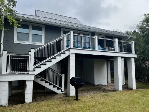 Sea Salt Cottage - Beach Front Neighborhood, Next to Downtown Restaurants