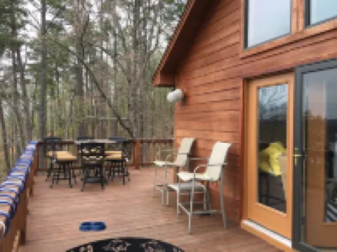 Greers Ferry Lake - Crockett's Escape Cabin with 6 person hot tub