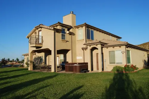 PRIVATE POOL 34'x18', 25 Minutes to Zion,  Playset for Kids, 7 bdrm, sleeps 32