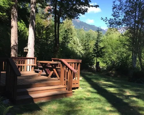 The River House: A quiet getaway with Stunning Mountain views. Hotels in Ashford