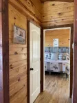 The Overlook Cabin: Breath-taking Views & King Bed
