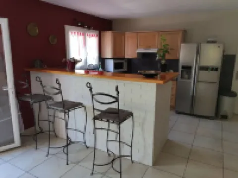 Close to center, comfort room in air-conditioned villa sauna, billiard, garden