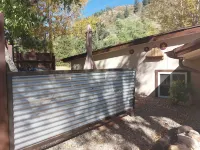 Cozy up at This Highly Rated,  Charming Mountain Cabin in Chipita Park.