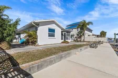 Waterfront - Private Fishing & Boating Dock - 4 Kayaks - Gulf of America Access Отели в г. Эрнандо-Бич