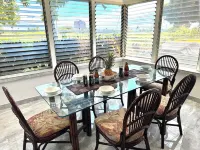 Newly Remodelled 4-bedroom cottage in Amazing Kaanapili with ACs