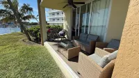 Wow! Waterfront condo & Boat dock@Palm Beach Hotels near Costco Wholesale