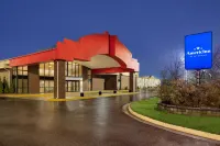AmericInn by Wyndham Grand Rapids Airport North Hotels in Cascade