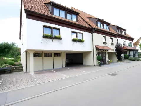 Reinhardtshof - Marina Schiller Hotels in Nürtingen