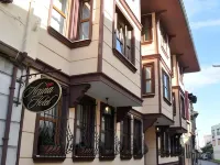 Aruna Hotel 5K RUG STORE yakınındaki oteller