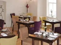 Gwesty'r Emlyn Hotel - Breakfast