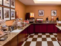 Hampton Inn Louisville-North/Clarksville - breakfast