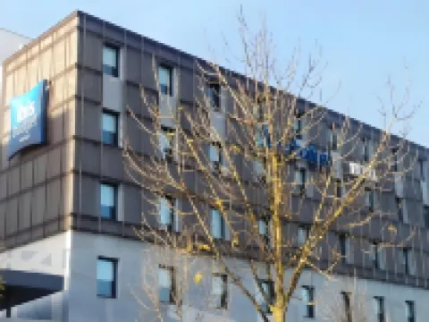 Ibis Budget Bordeaux Centre Bastide โรงแรมใกล้Musee National des Douanes