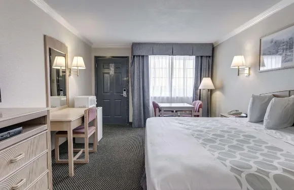 範霍恩伊克諾旅館