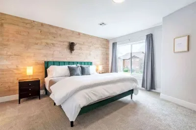 Unique Townhome w/ Wild Cabin Feel & 2 Car Garage