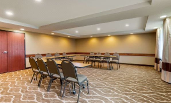 Comfort Inn & Suites